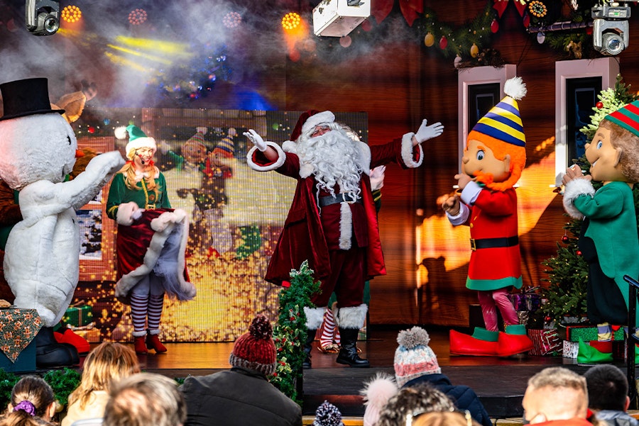 Santa’s Christmas Wish Show