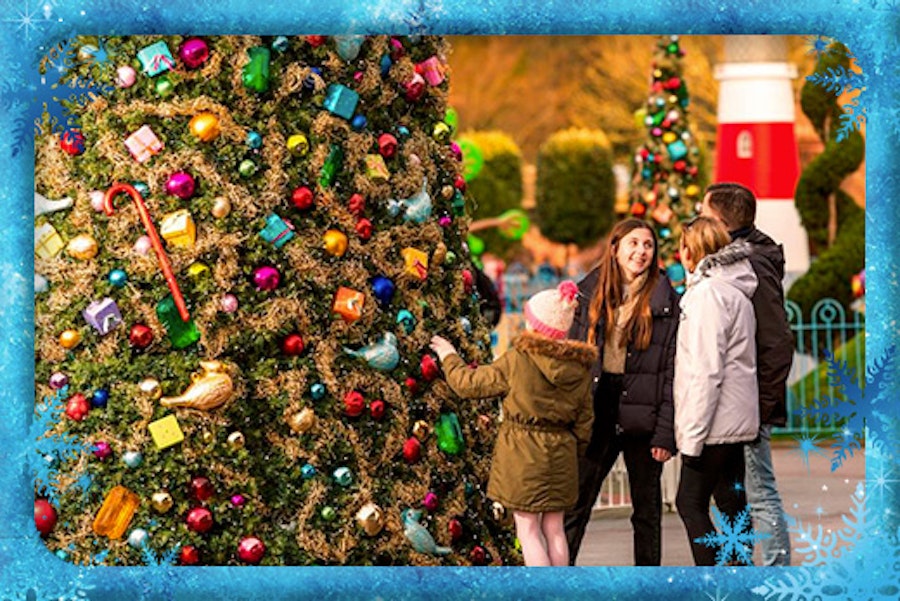 A Very Merry Christmas Show at Paultons Park