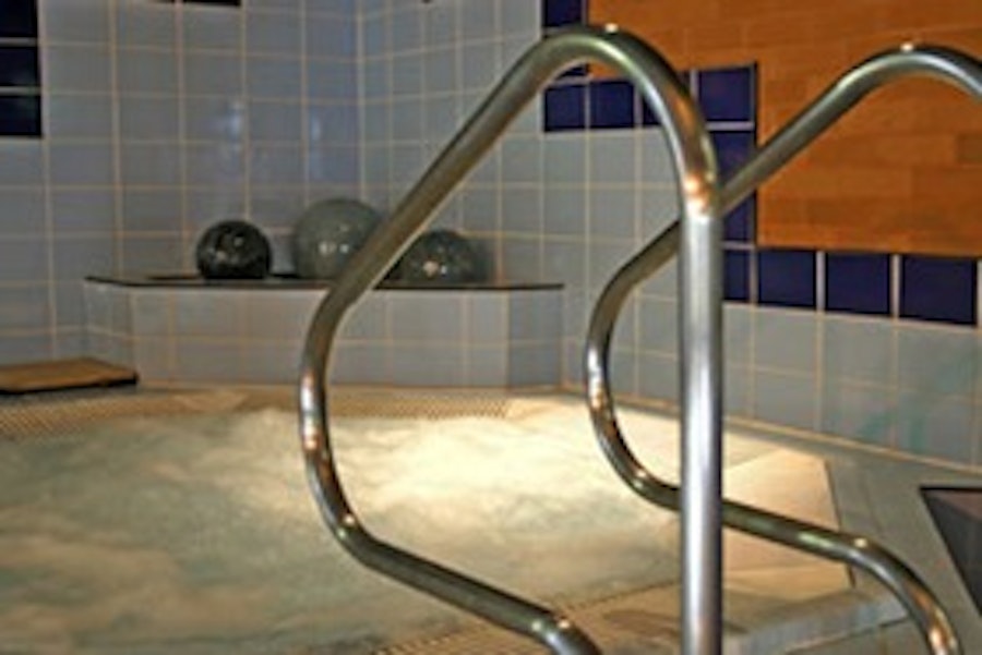 Hotel jacuzzi
