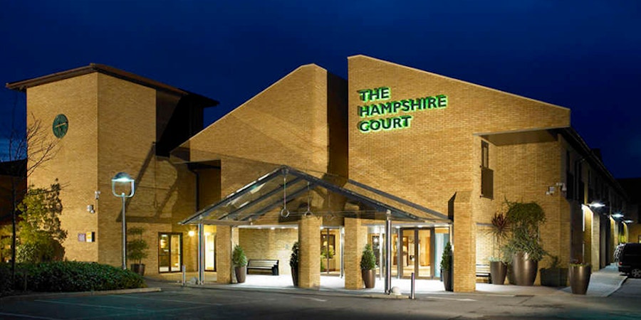 Hampshire Court Hotel – A Paulton Breaks partner hotel