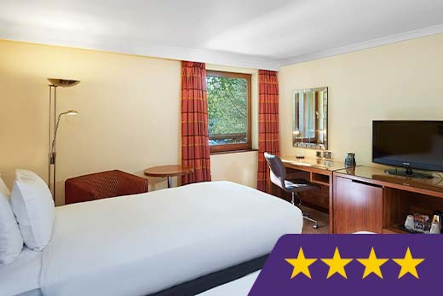 Doubletree by Hilton Southampton twin guest room