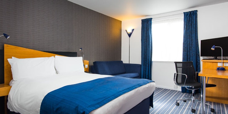 Holiday Inn Express Southampton West | Hotels near ...