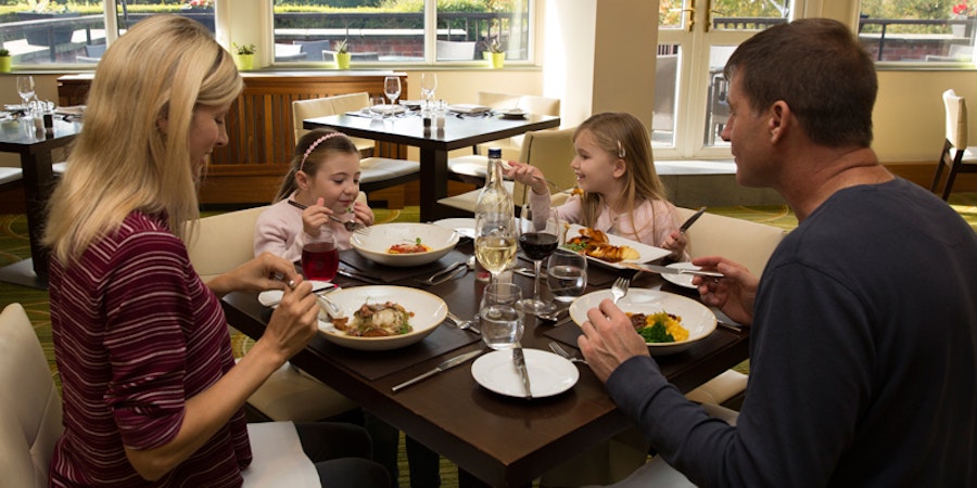 Meon Valley Marriott Hotel & Country Club - restaurant
