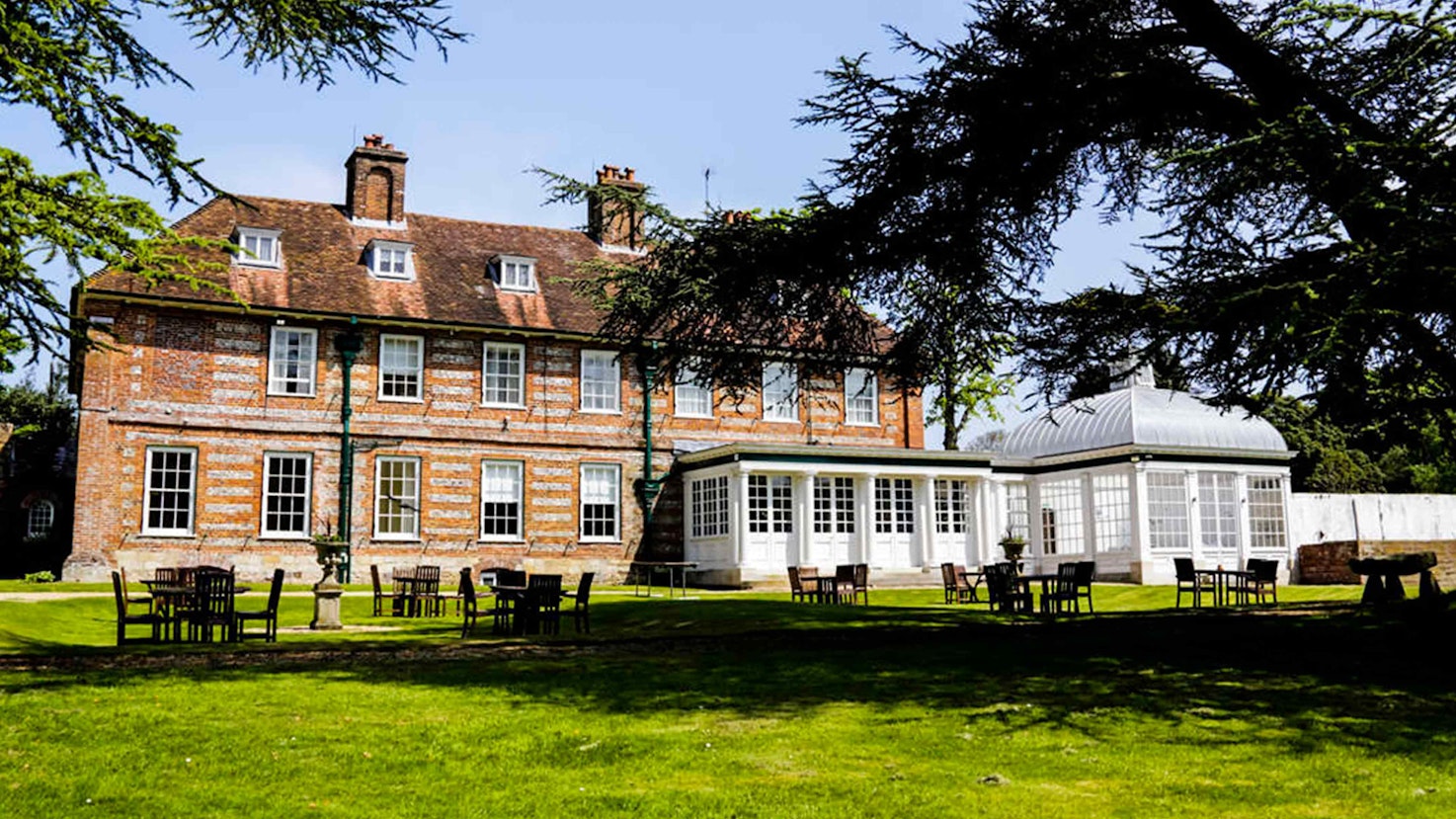 Norton Park Hotel | Hotels near Paultons Park and Peppa Pig World