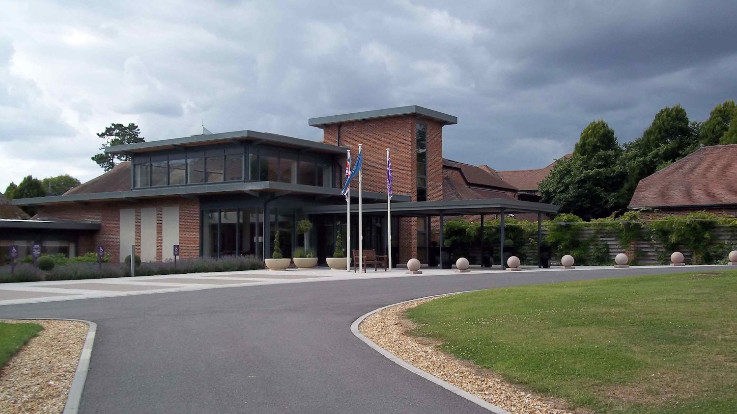 Norton Park Hotel | Hotels near Paultons Park and Peppa Pig World