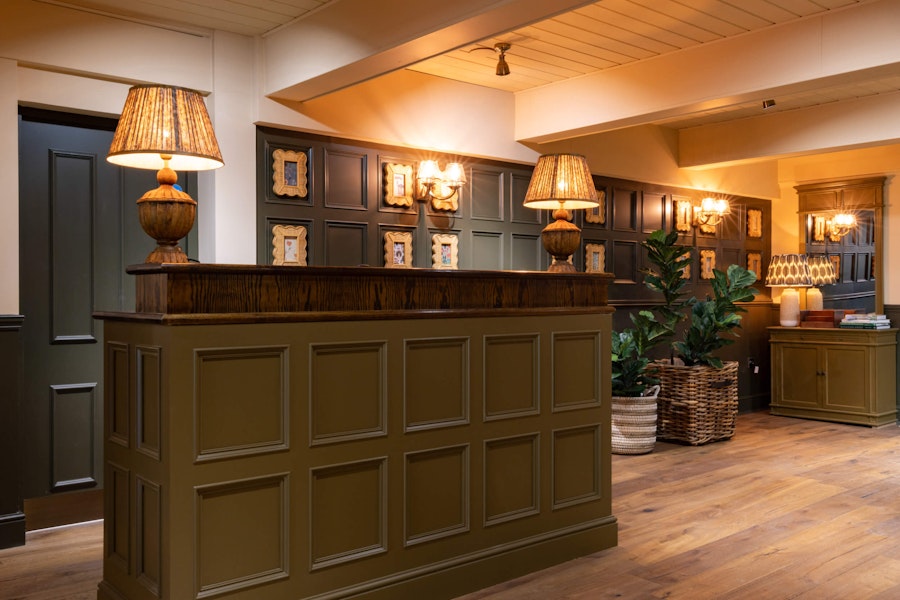 Potters Heron hotel Reception