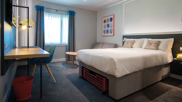 Lodge at Solent | Hotels near Paultons Park and Peppa Pig World