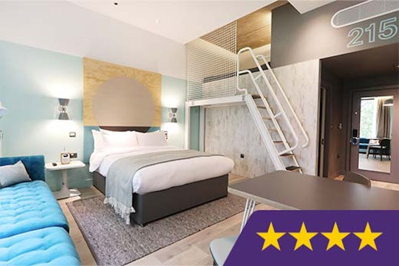 room2 Southampton self catering guest room